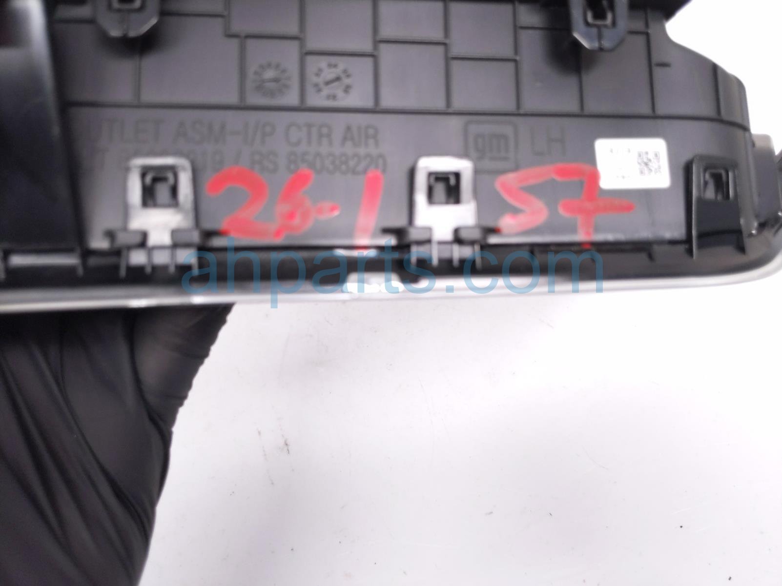 2026 Chevy Equinoxev Center Dash Air Vent Outlet Blk 85064618 Replacement 2026 Chevy Equinoxev Center Dash Air Vent Outlet Blk 85064618 Replacement thumbnail
