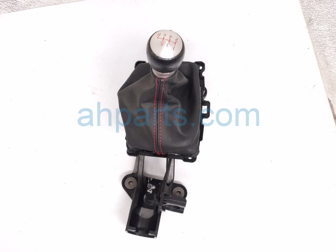 Honda M.T FLOOR SHIFTER W/KNOB + BOOT