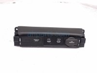 $35 Honda CENTER CONSOLE USB PORT W/TRIM -BLK $35 Honda CENTER CONSOLE USB PORT W/TRIM -BLK