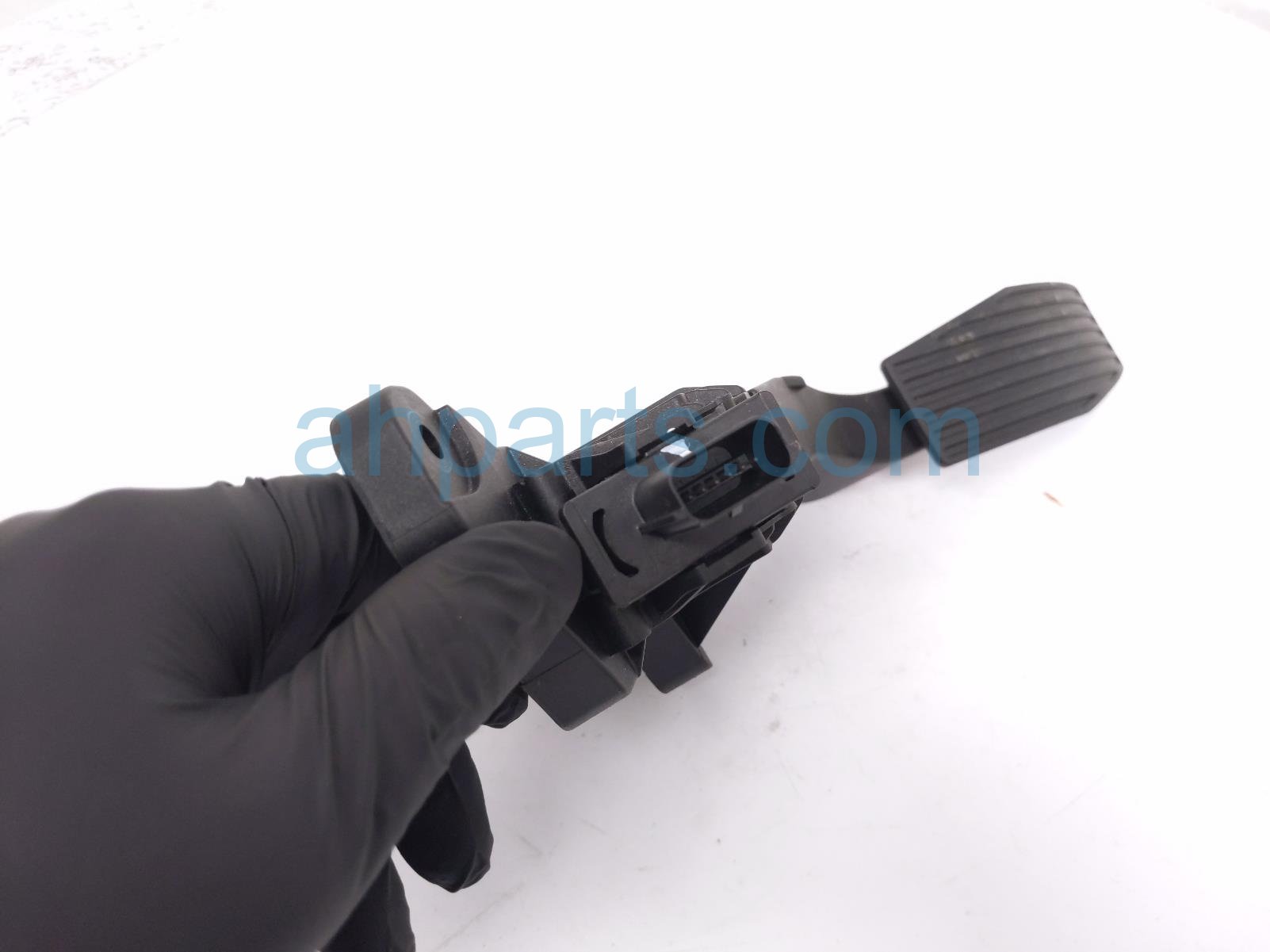 2026 Chevy Equinoxev Accelerator Pedal Assy Fl 85617399 Replacement 2026 Chevy Equinoxev Accelerator Pedal Assy Fl 85617399 Replacement thumbnail