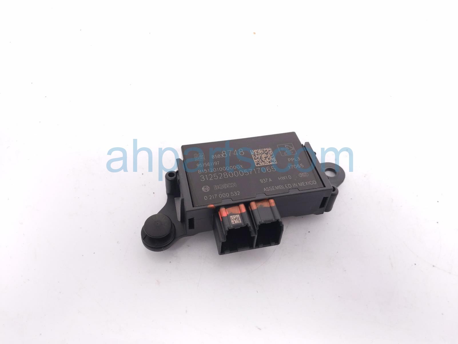 2026 Chevy Equinoxev Rear Passenger Blind Spot Radar Sensor 85838748 Replacement 2026 Chevy Equinoxev Rear Passenger Blind Spot Radar Sensor 85838748 Replacement thumbnail