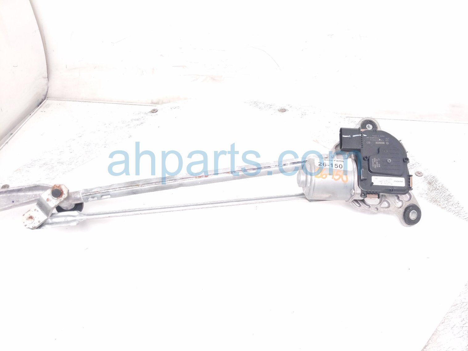 $100 Honda FRT WINDSHIELD WIPER MOTOR & LINKAGE