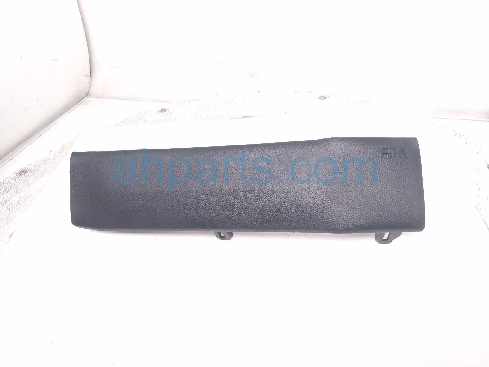 $295 Honda PASSENGER KNEE AIR BAG
