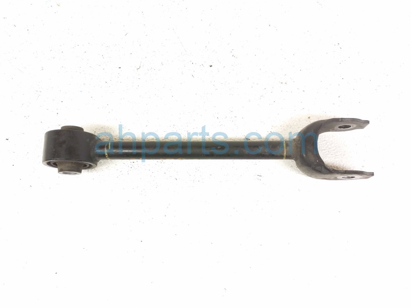 Toyota RR/LH FORWARD LOWER CONTROL ARM