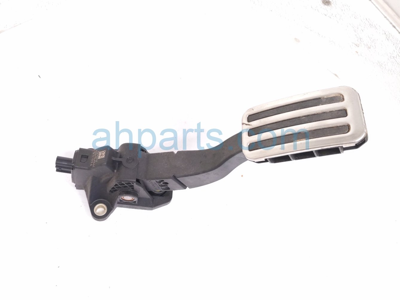 Honda GAS / ACCELERATOR PEDAL ASSY FL