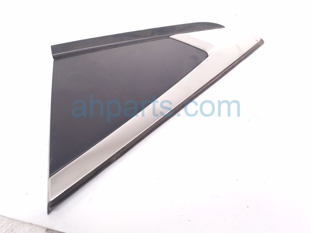 $95 Nissan RR/RH DOOR CORNER GARNISH-BLK $95 Nissan RR/RH DOOR CORNER GARNISH-BLK
