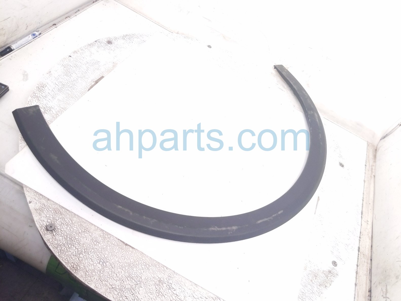 2026 Kia K4 Front Driver Wheel Opening Molding Grey 87711 GG000BKL Replacement 2026 Kia K4 Front Driver Wheel Opening Molding Grey 87711 GG000BKL Replacement thumbnail