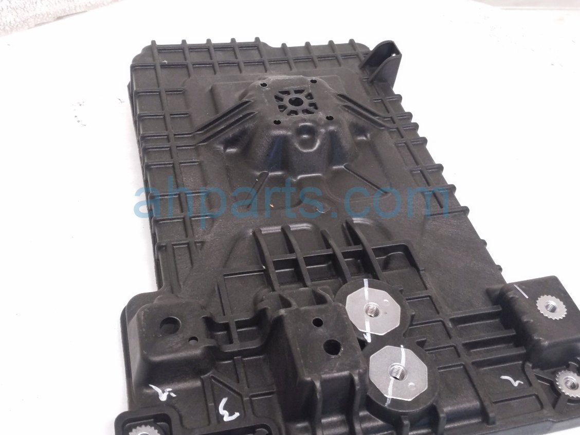 2026 Kia K4 Battery Tray 37150 GG000 Replacement 2026 Kia K4 Battery Tray 37150 GG000 Replacement thumbnail