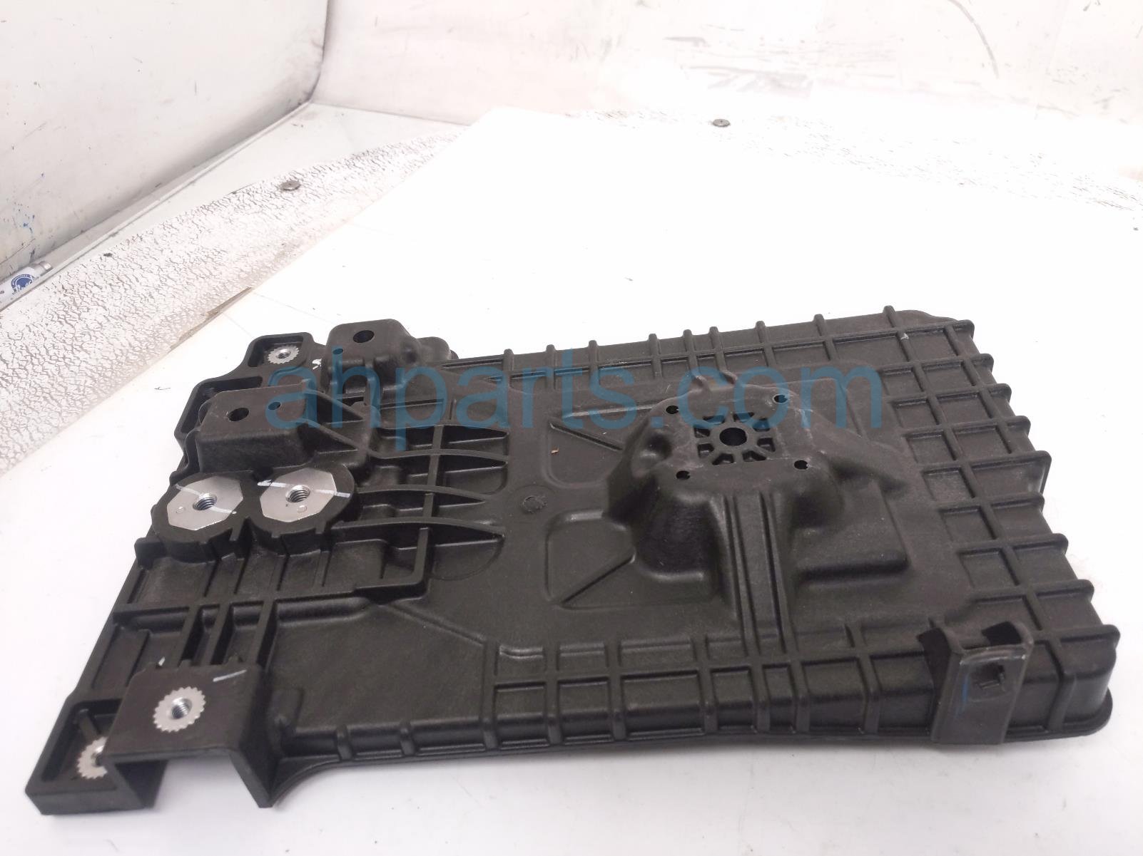 2026 Kia K4 Battery Tray 37150 GG000 Replacement 2026 Kia K4 Battery Tray 37150 GG000 Replacement thumbnail