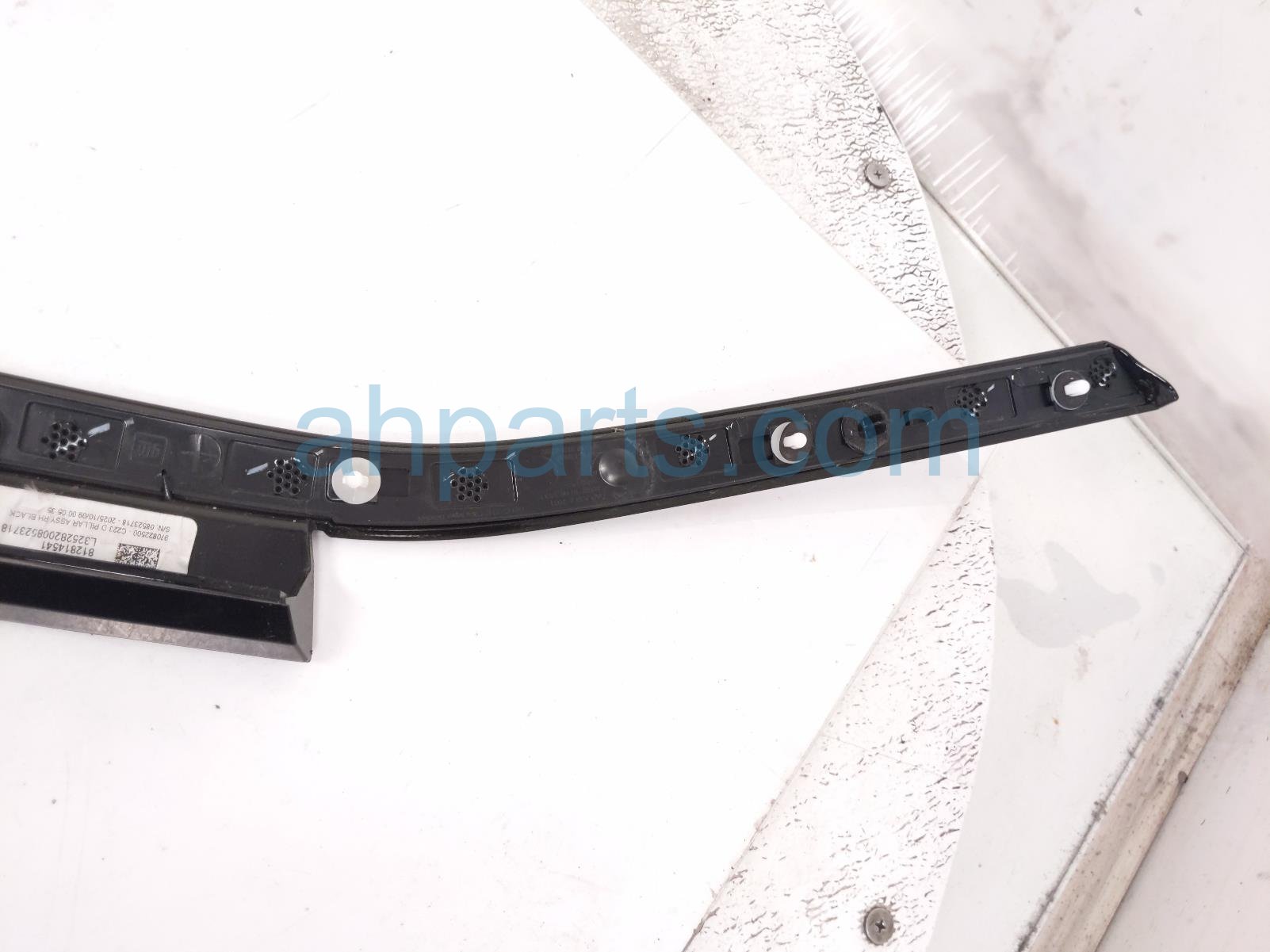 2026 Chevy Equinoxev Rear Passenger D Pillar Trim Panel Blk 85084420 Replacement 2026 Chevy Equinoxev Rear Passenger D Pillar Trim Panel Blk 85084420 Replacement thumbnail