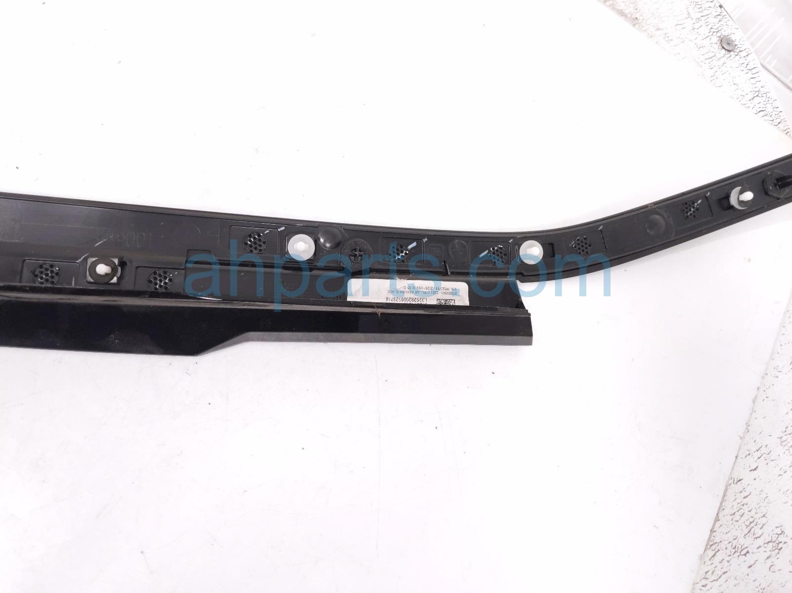 2026 Chevy Equinoxev Rear Passenger D Pillar Trim Panel Blk 85084420 Replacement 2026 Chevy Equinoxev Rear Passenger D Pillar Trim Panel Blk 85084420 Replacement thumbnail