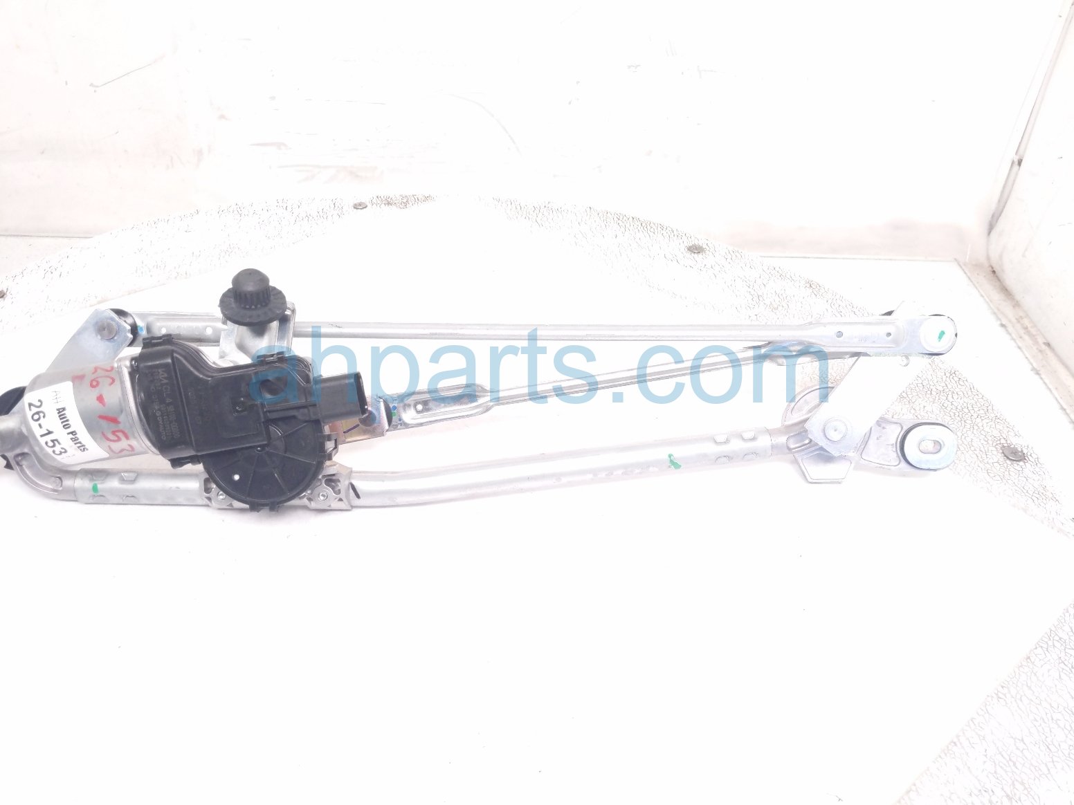 FRT WINDSHIELD WIPER MOTOR & LINKAGE