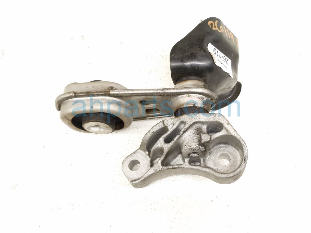 Passenger ENGINE TORQUE STRUT MOUNT-2.0L FW