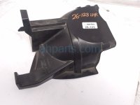 Mazda RR/LH BUMPER COVER BRACKET Mazda RR/LH BUMPER COVER BRACKET