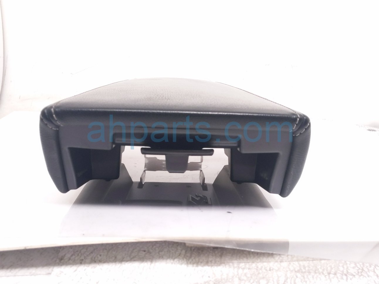 Nissan CENTER CONSOLE LID/ARMREST - BLACK