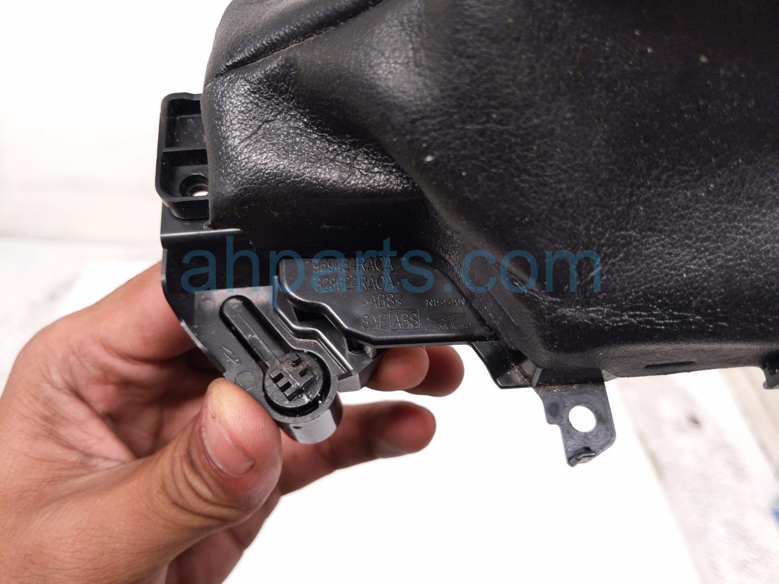 2021 Nissan Maxima Center Shifter Bezel W/boot blk 96943 4RA0A Replacement 2021 Nissan Maxima Center Shifter Bezel W/boot blk 96943 4RA0A Replacement thumbnail