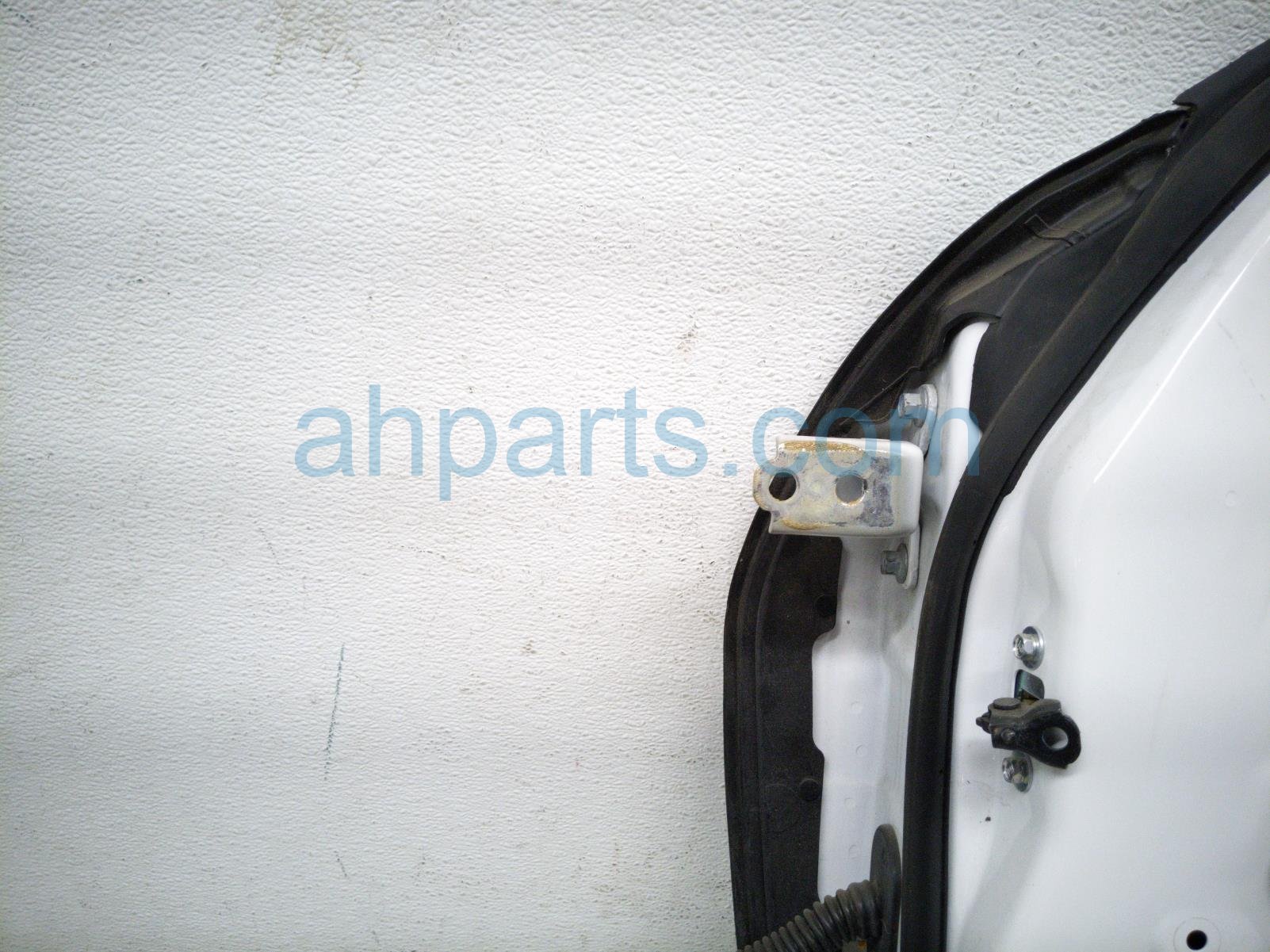 2022 Acura TLX Front Passenger Door White No Mirror/trim 67010 TGV 305ZZ Replacement 2022 Acura TLX Front Passenger Door White No Mirror/trim 67010 TGV 305ZZ Replacement thumbnail