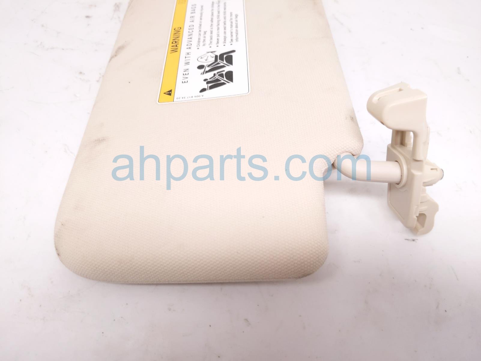 2020 Mercedes S560 Driver Sun Visor Tan 222 810 89 00 1C62 Replacement 2020 Mercedes S560 Driver Sun Visor Tan 222 810 89 00 1C62 Replacement thumbnail