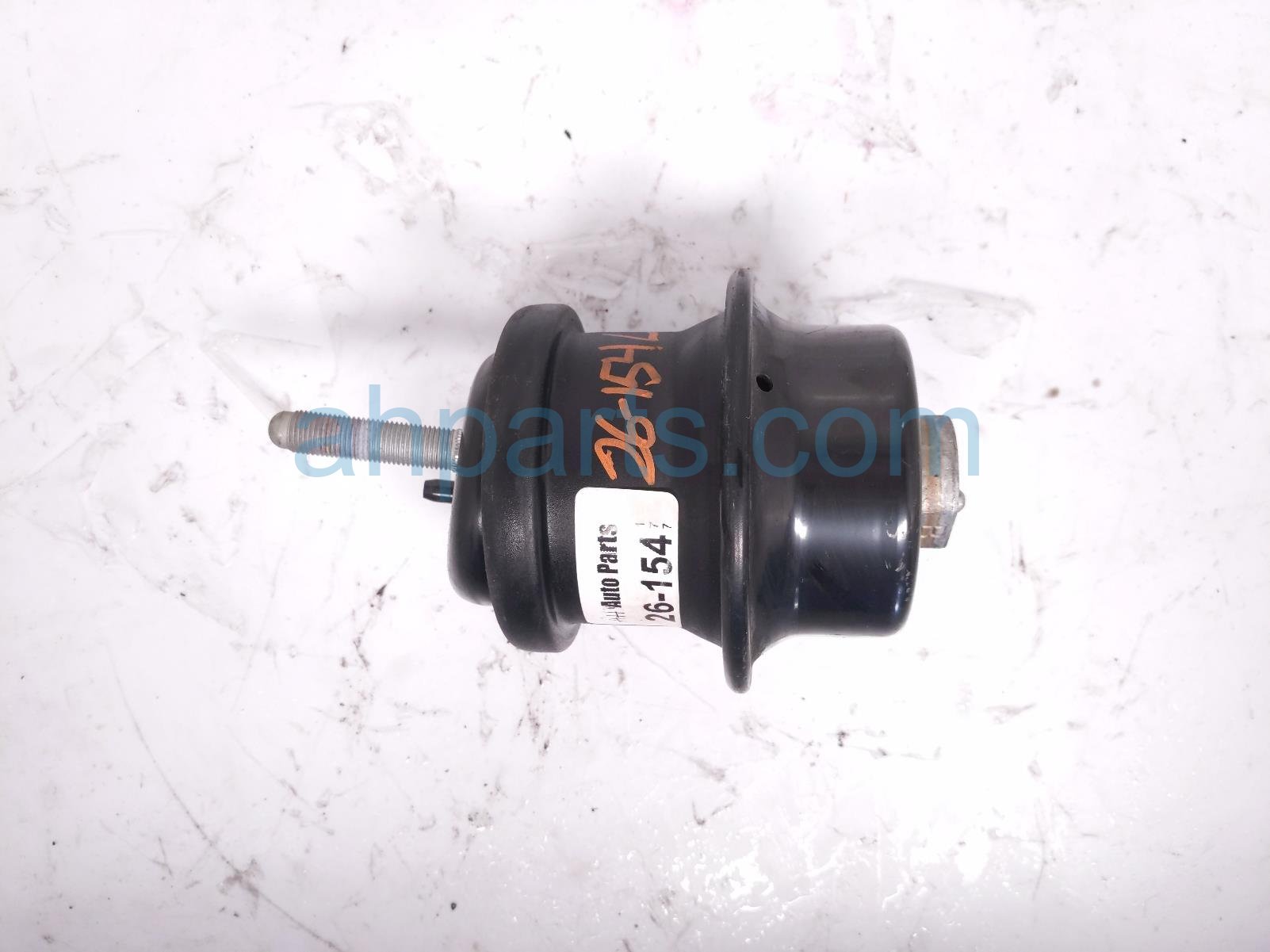 Lexus LH SIDE ENGINE MOUNT W/BRACKET -2.0L