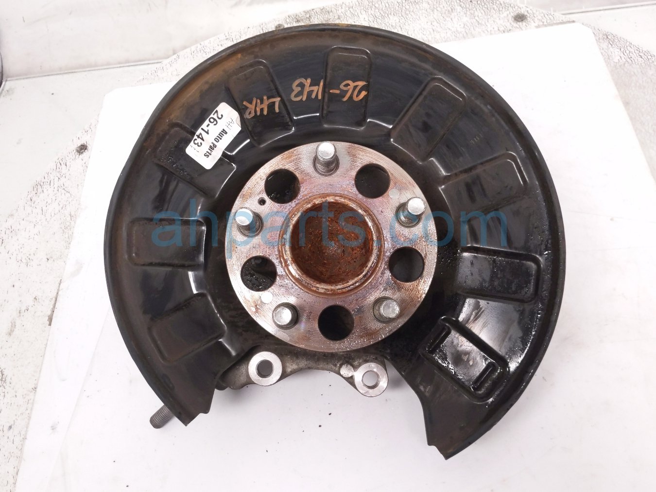 Honda RR/LH SPINDLE KNUCKLE HUB