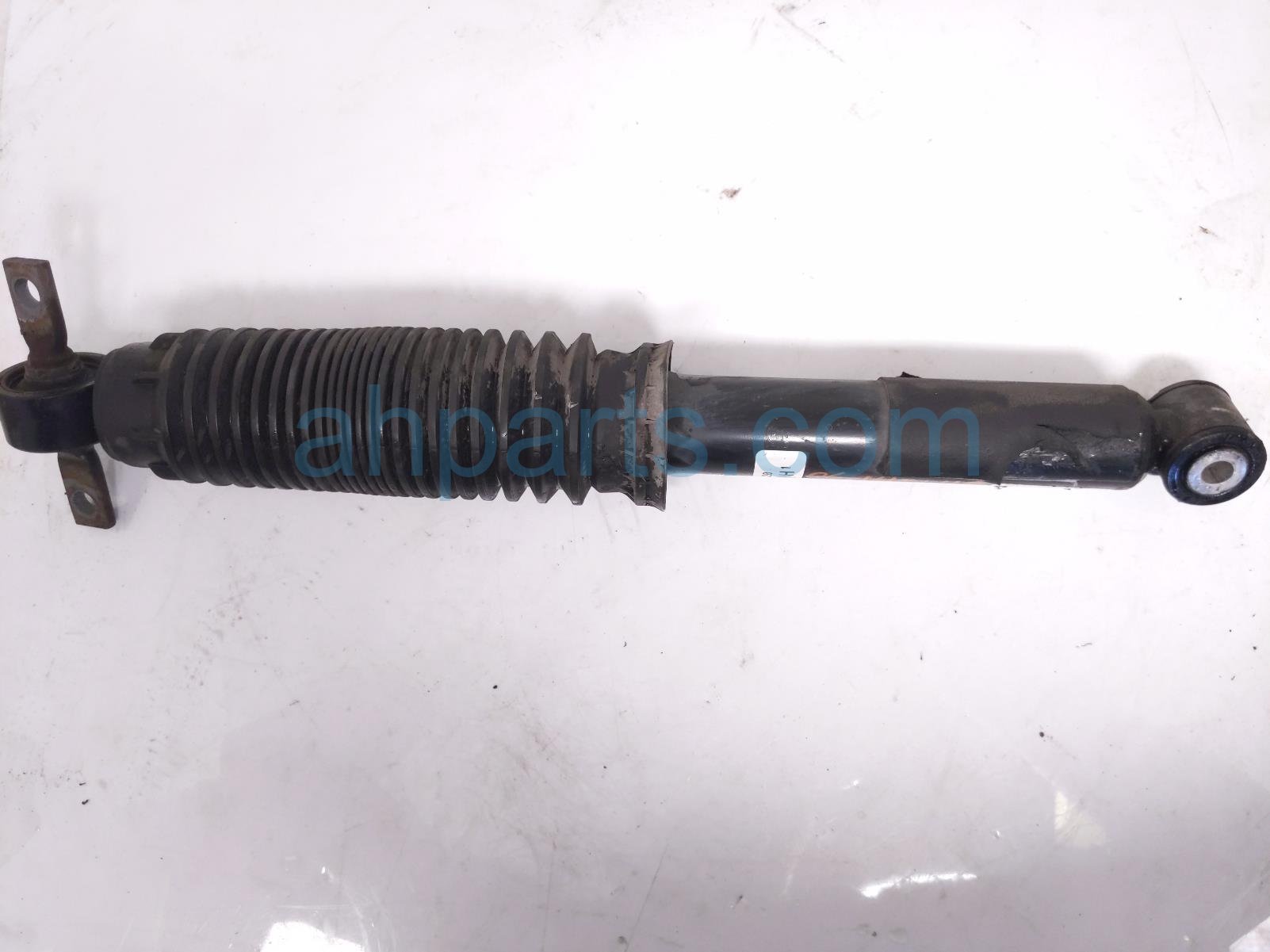 Honda RR/LH SHOCK ABSORBER