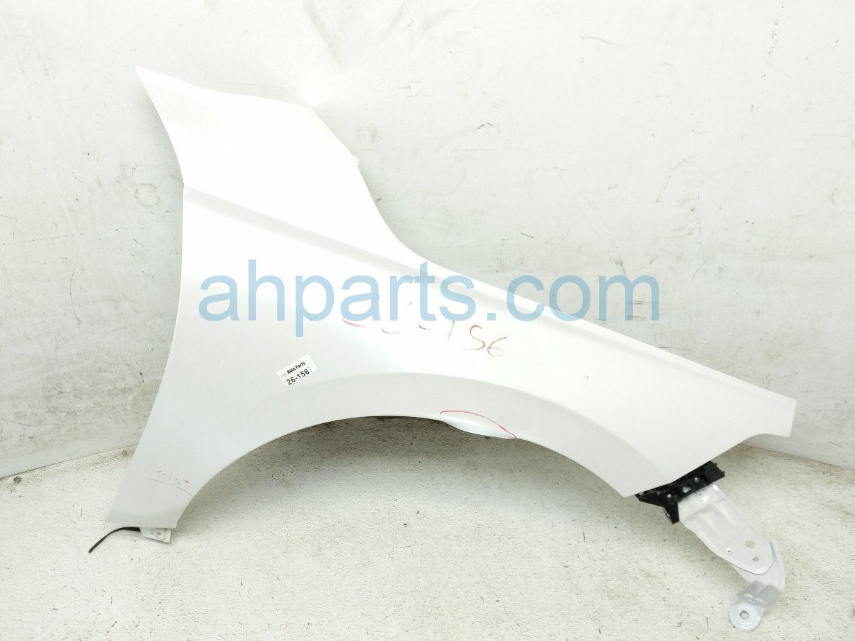 Honda RH FENDER - WHITE