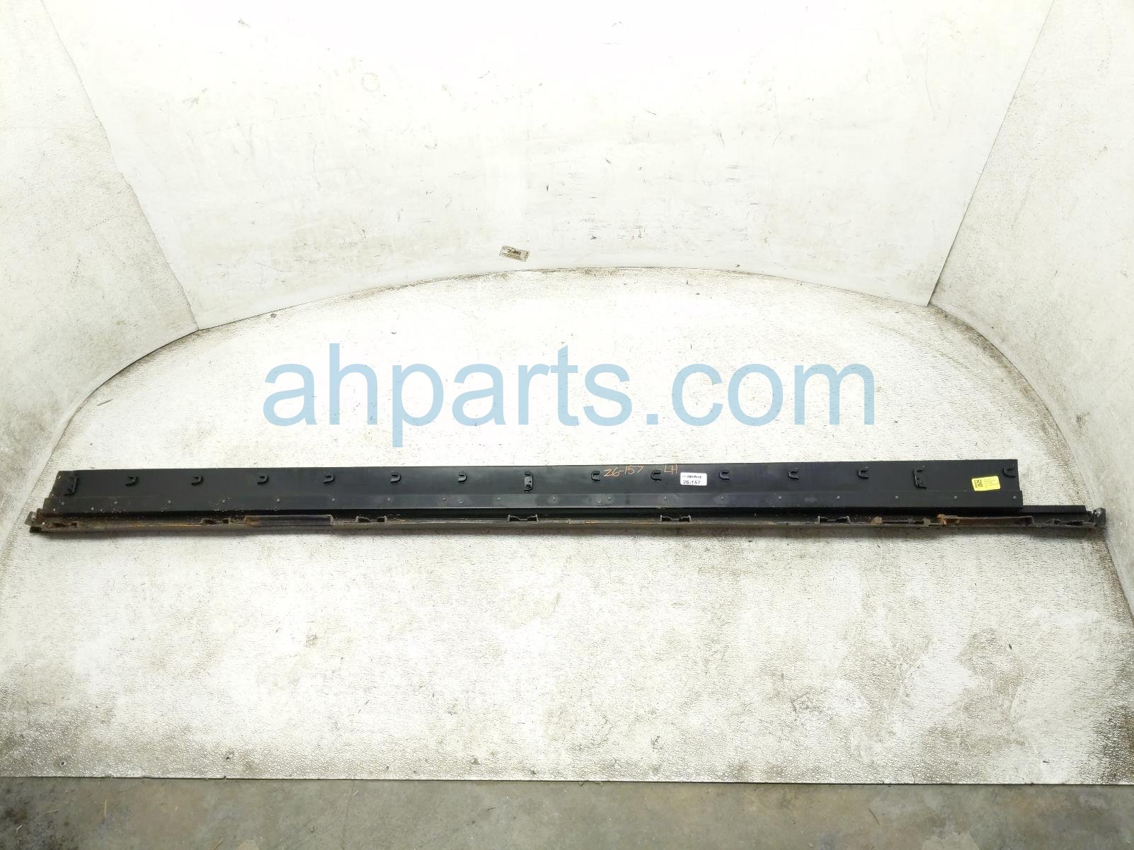 2026 Chevy Equinoxev Rocker Trim Driver Side Skirt / Molding White 85129173 Replacement 2026 Chevy Equinoxev Rocker Trim Driver Side Skirt / Molding White 85129173 Replacement thumbnail