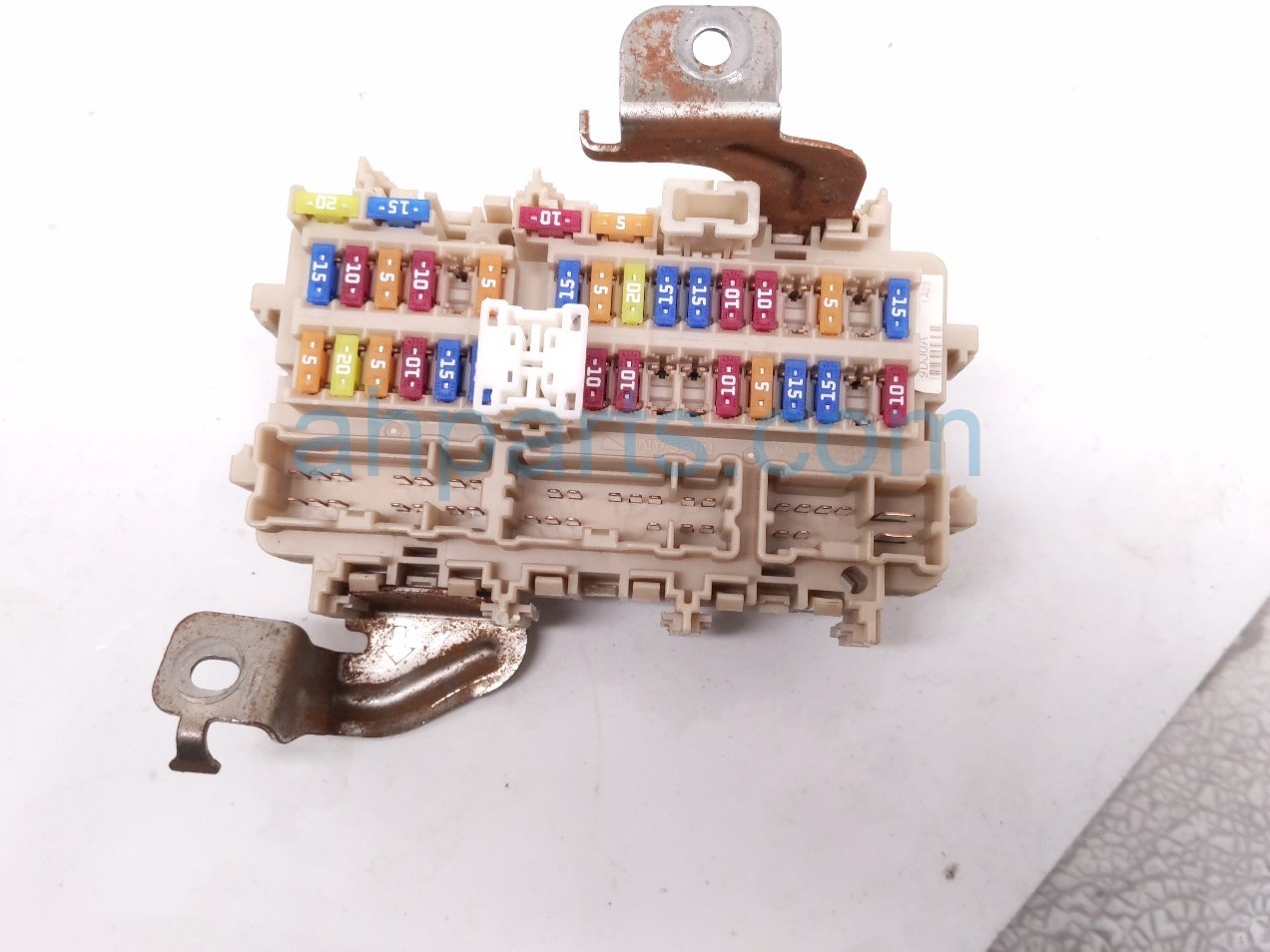 Nissan LH CABIN FUSE BOX / JUNCTION BLOCK