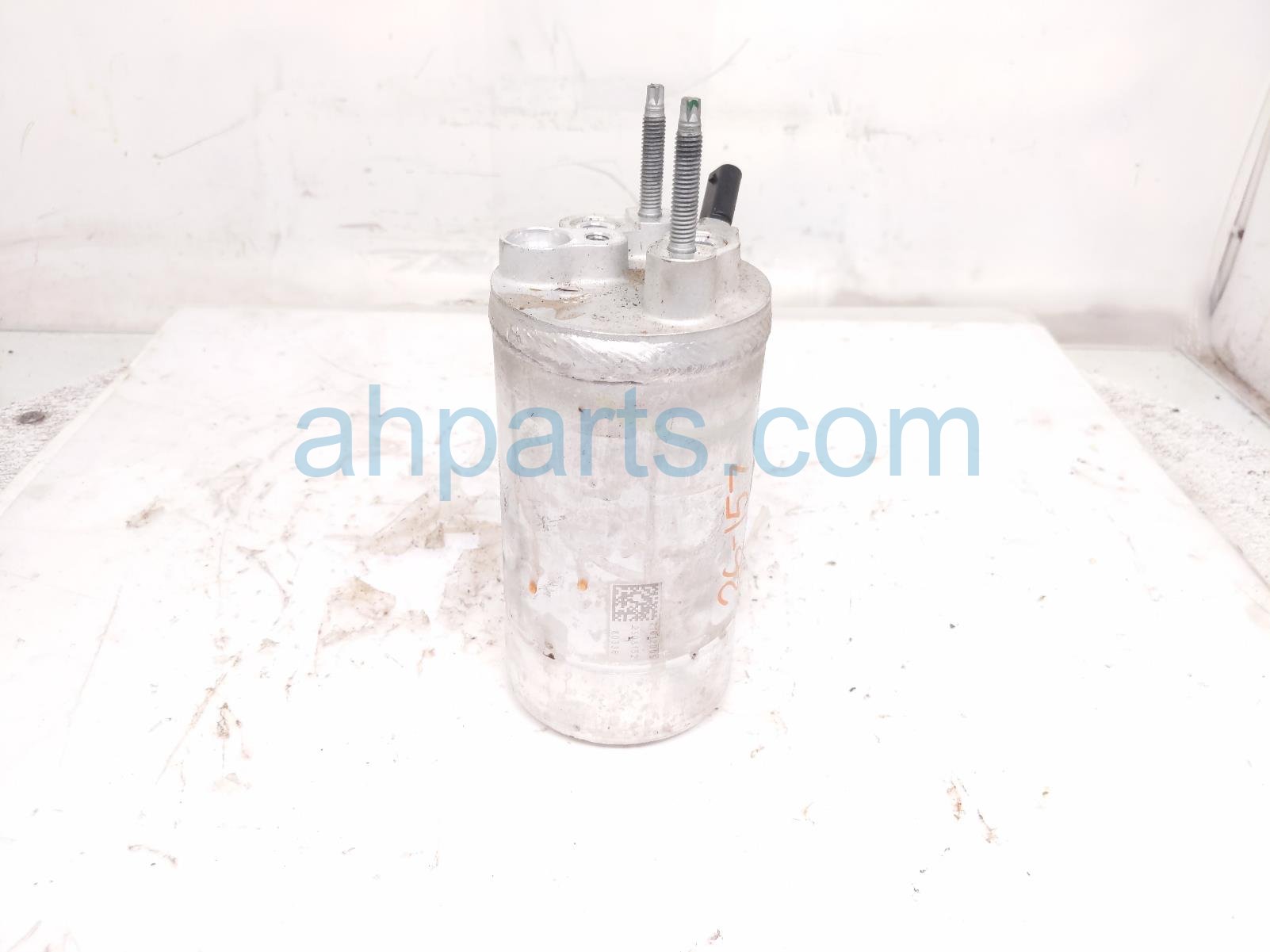 2026 Chevy Equinoxev Ac Condenser Accumulator Tank 86544690 Replacement 2026 Chevy Equinoxev Ac Condenser Accumulator Tank 86544690 Replacement thumbnail