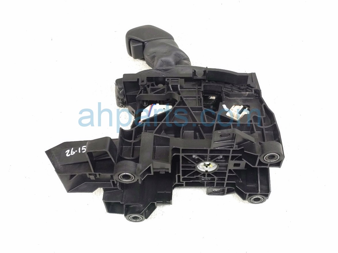 Toyota A/T FLOOR SHIFTER ASSY - 2.5L FWD