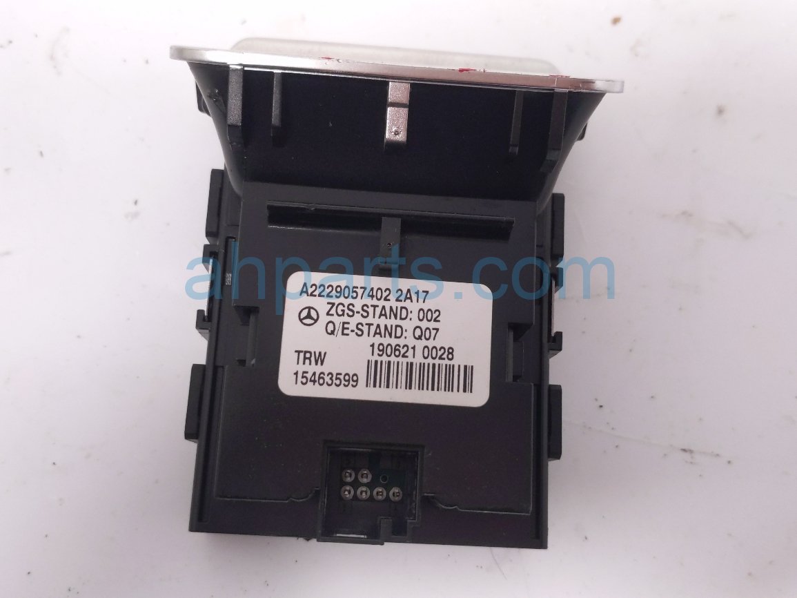 2020 Mercedes S560 Electronic Parking Brake Switch 222 905 74 02 Replacement 2020 Mercedes S560 Electronic Parking Brake Switch 222 905 74 02 Replacement thumbnail