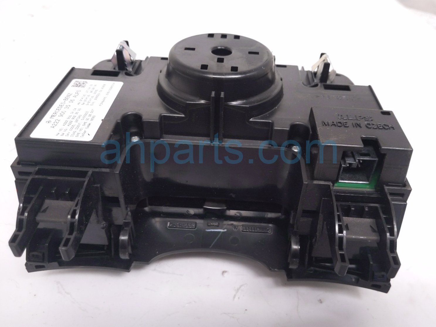 2020 Mercedes S560 Console Multimedia Ctrl Sw ctr 222 900 35 16 Replacement 2020 Mercedes S560 Console Multimedia Ctrl Sw ctr 222 900 35 16 Replacement thumbnail