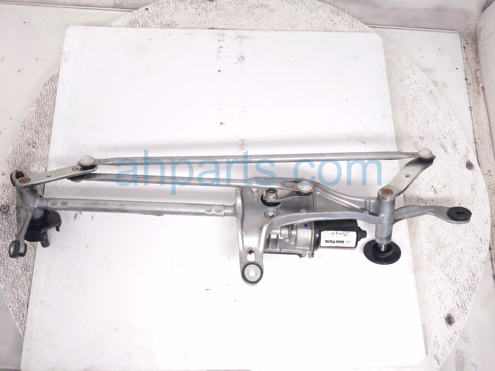 Honda FRT WINDSHIELD WIPER MOTOR & LINKAGE