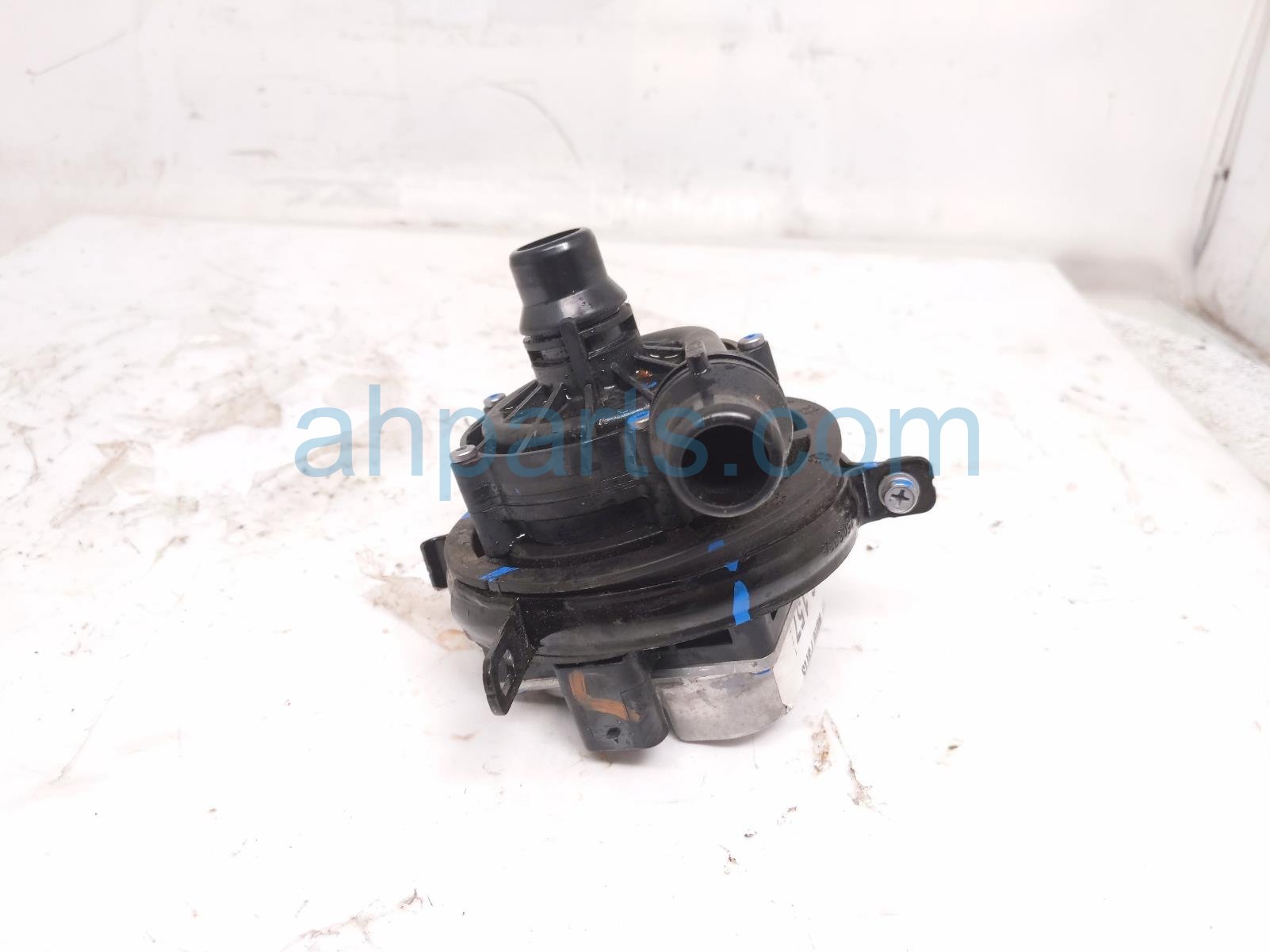 2026 Chevy Equinoxev Electric Auxiliary Water Pump 13547413 Replacement 2026 Chevy Equinoxev Electric Auxiliary Water Pump 13547413 Replacement thumbnail