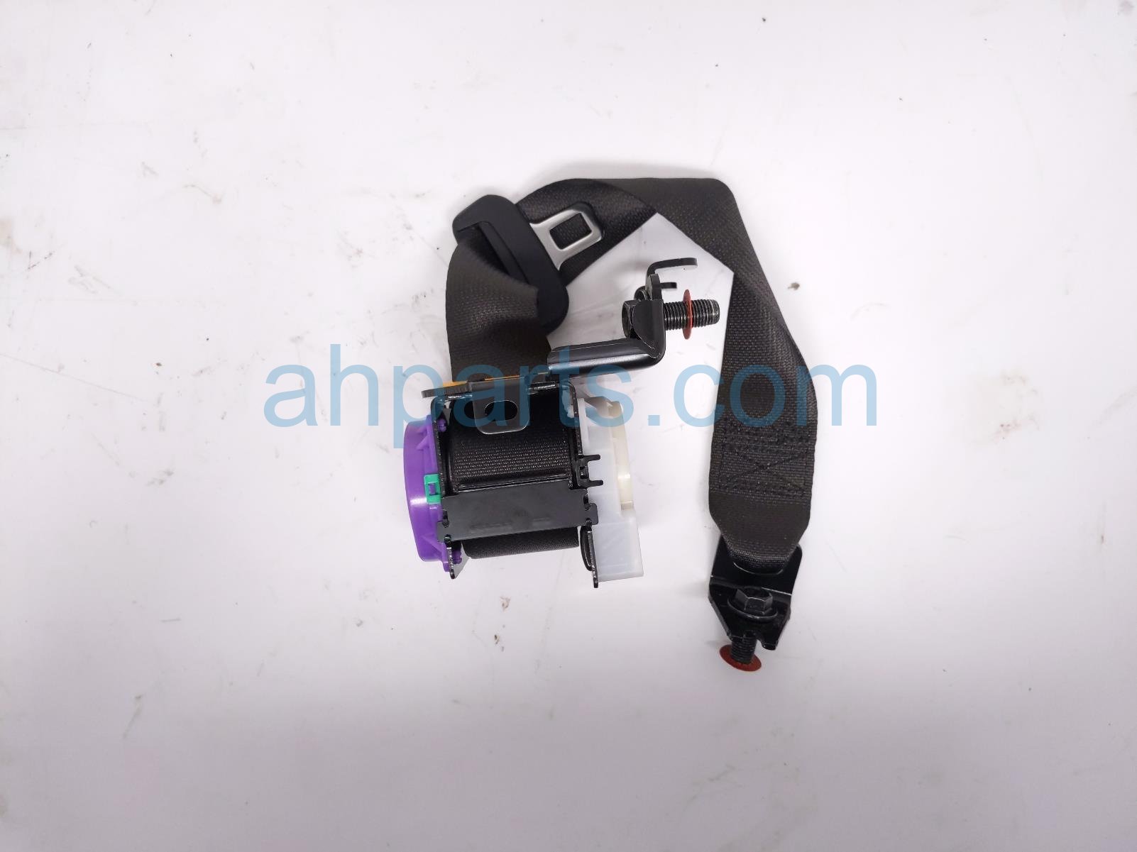 Hyundai REAR RH SEAT BELT RETRACTOR - BLACK