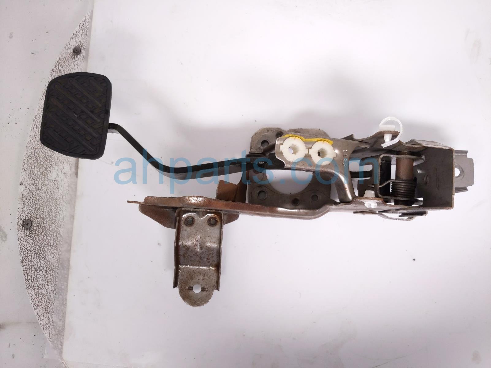 Nissan BRAKE PEDAL ASSY FL - 3.5L FWD