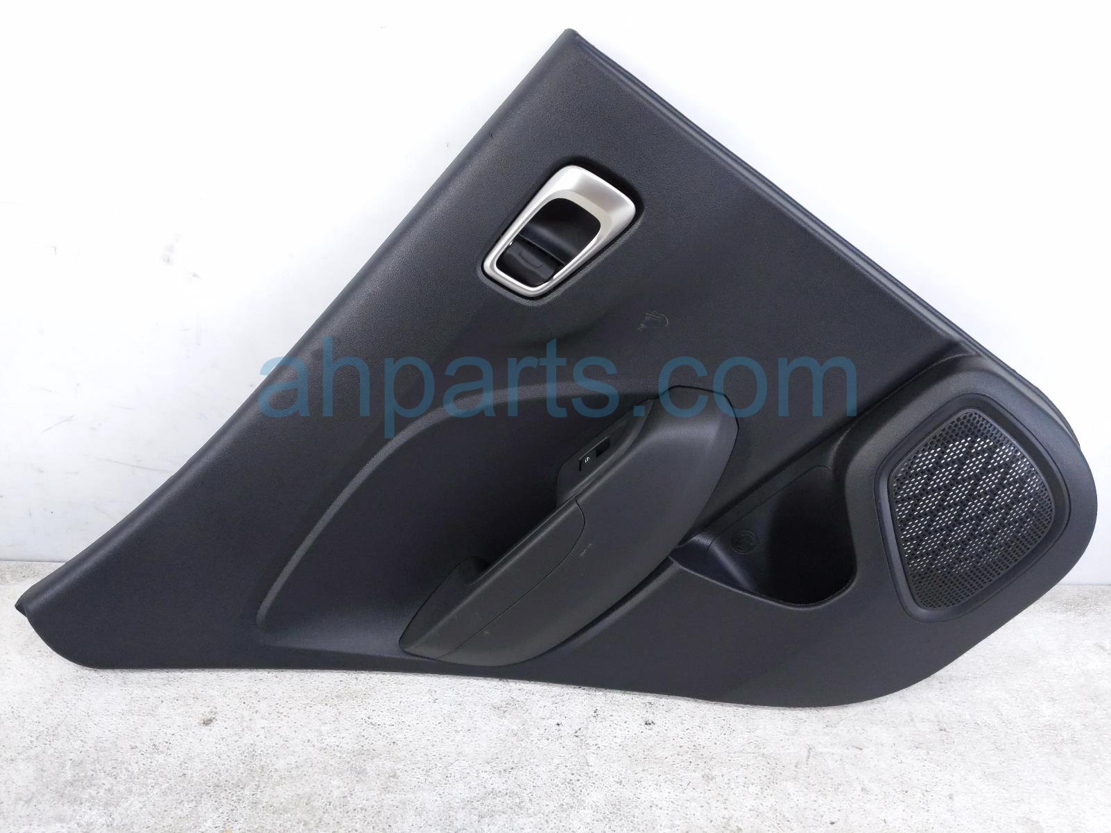 $199 Hyundai RR/LH INTERIOR DOOR PANEL - BLACK