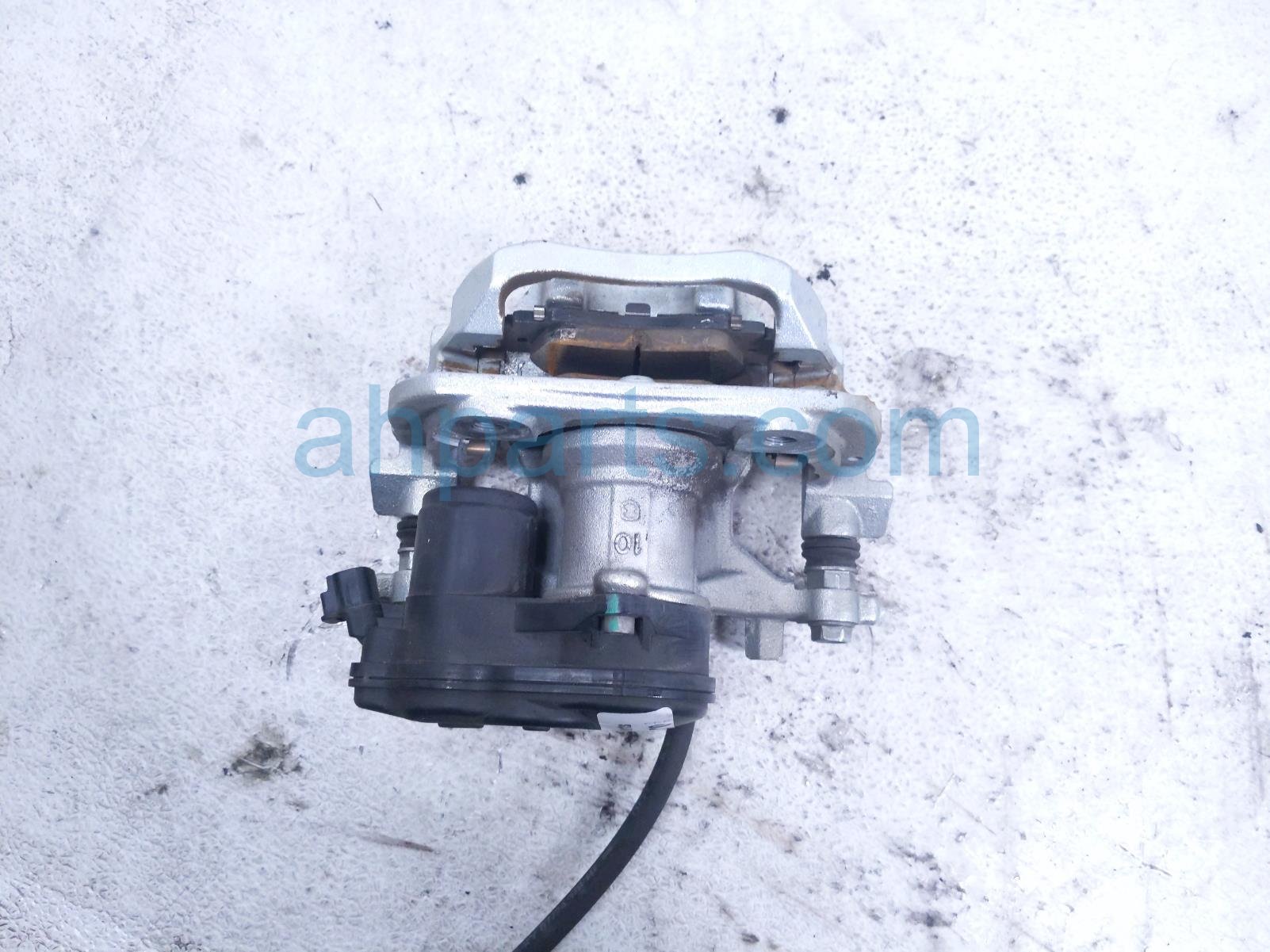 2024 Toyota Rav 4 Rear Driver Brake Caliper 47850 0R050 Replacement 2024 Toyota Rav 4 Rear Driver Brake Caliper 47850 0R050 Replacement thumbnail
