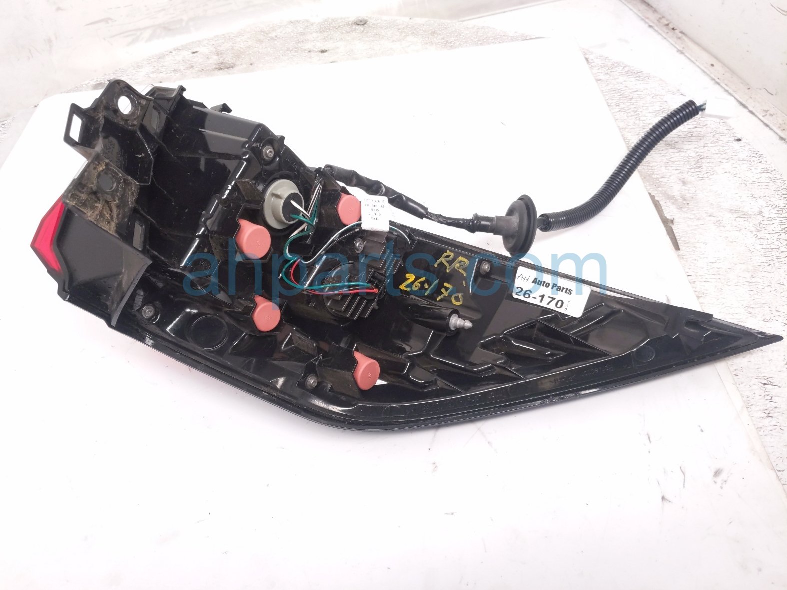2024 Toyota Rav 4 Light / Rear Passenger Tail Lamp (on Body) 81550 0R090 Replacement 2024 Toyota Rav 4 Light / Rear Passenger Tail Lamp (on Body) 81550 0R090 Replacement thumbnail
