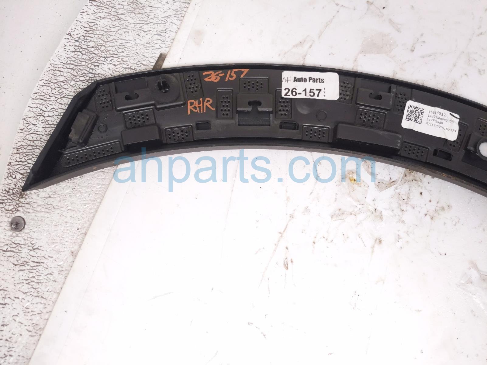 2026 Chevy Equinoxev Rear Passenger Wheel Opening Molding White 85684012 Replacement 2026 Chevy Equinoxev Rear Passenger Wheel Opening Molding White 85684012 Replacement thumbnail