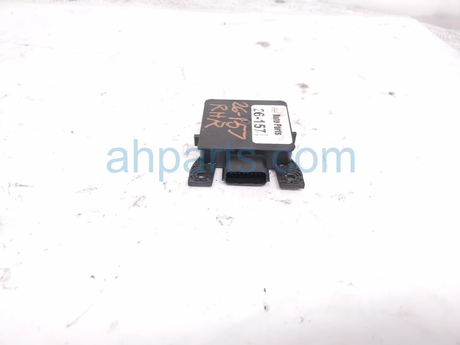 2026 Chevy Equinoxev Rear Passenger Blind Spot Radar Sensor 86553728 Replacement 2026 Chevy Equinoxev Rear Passenger Blind Spot Radar Sensor 86553728 Replacement thumbnail