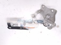 Lexus RH HOOD HINGE - WHITE Lexus RH HOOD HINGE - WHITE
