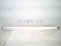 Honda RH SIDE SKIRT / MOLDING - WHITE TRG Honda RH SIDE SKIRT / MOLDING - WHITE TRG