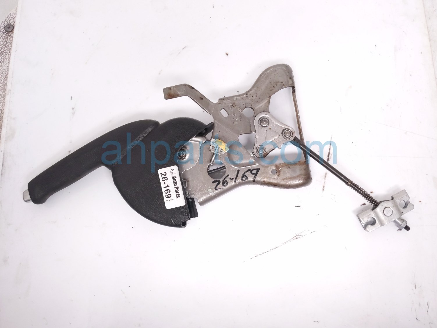 Honda EMERGENCY PARKING BRAKE HANDLE ASSY