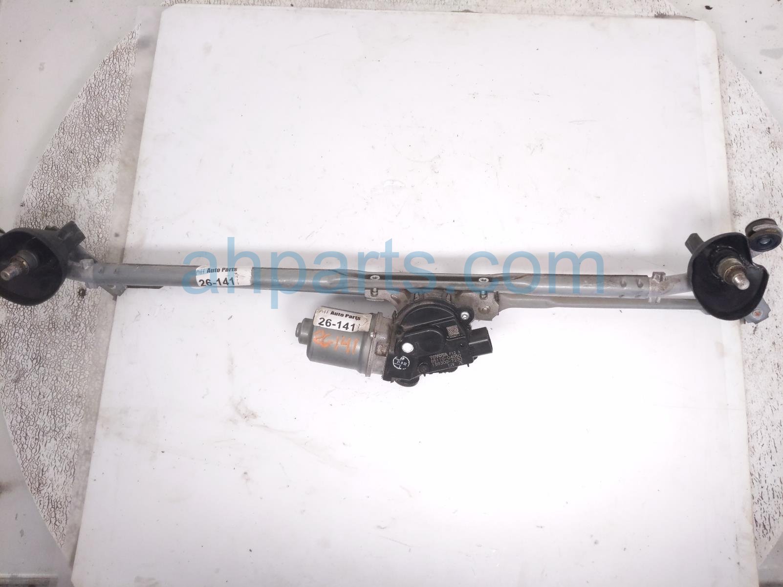 $49 Toyota FRT WINDSHIELD WIPER MOTOR & LINKAGE