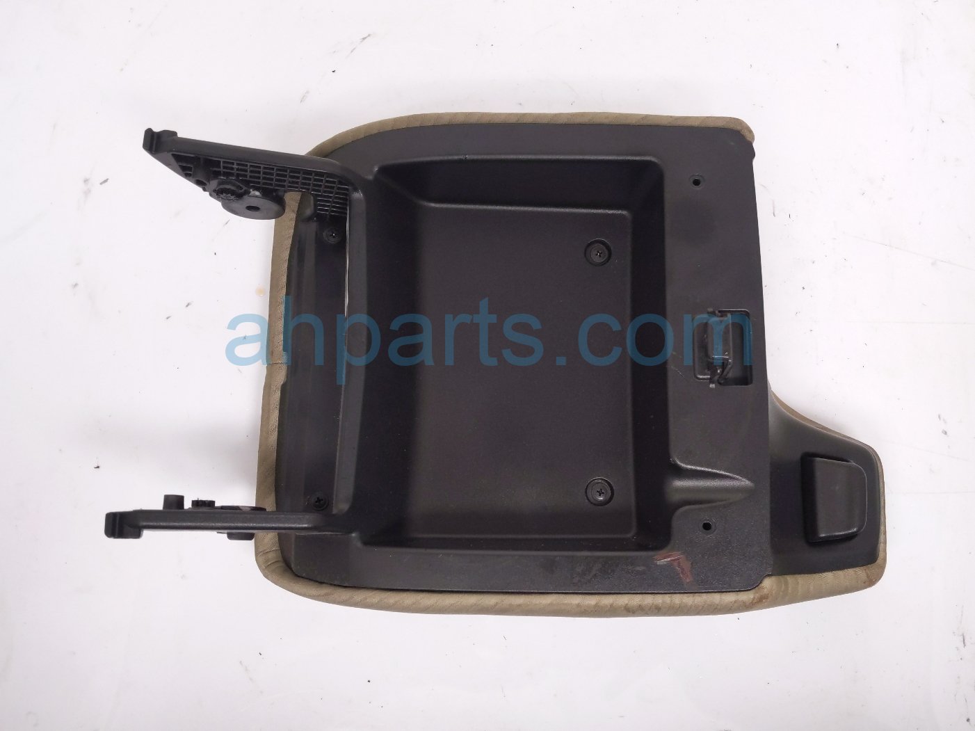 2017 Honda Accord Center Console Armrest Lid Tan 83450 T2F B02ZA Replacement 2017 Honda Accord Center Console Armrest Lid Tan 83450 T2F B02ZA Replacement thumbnail