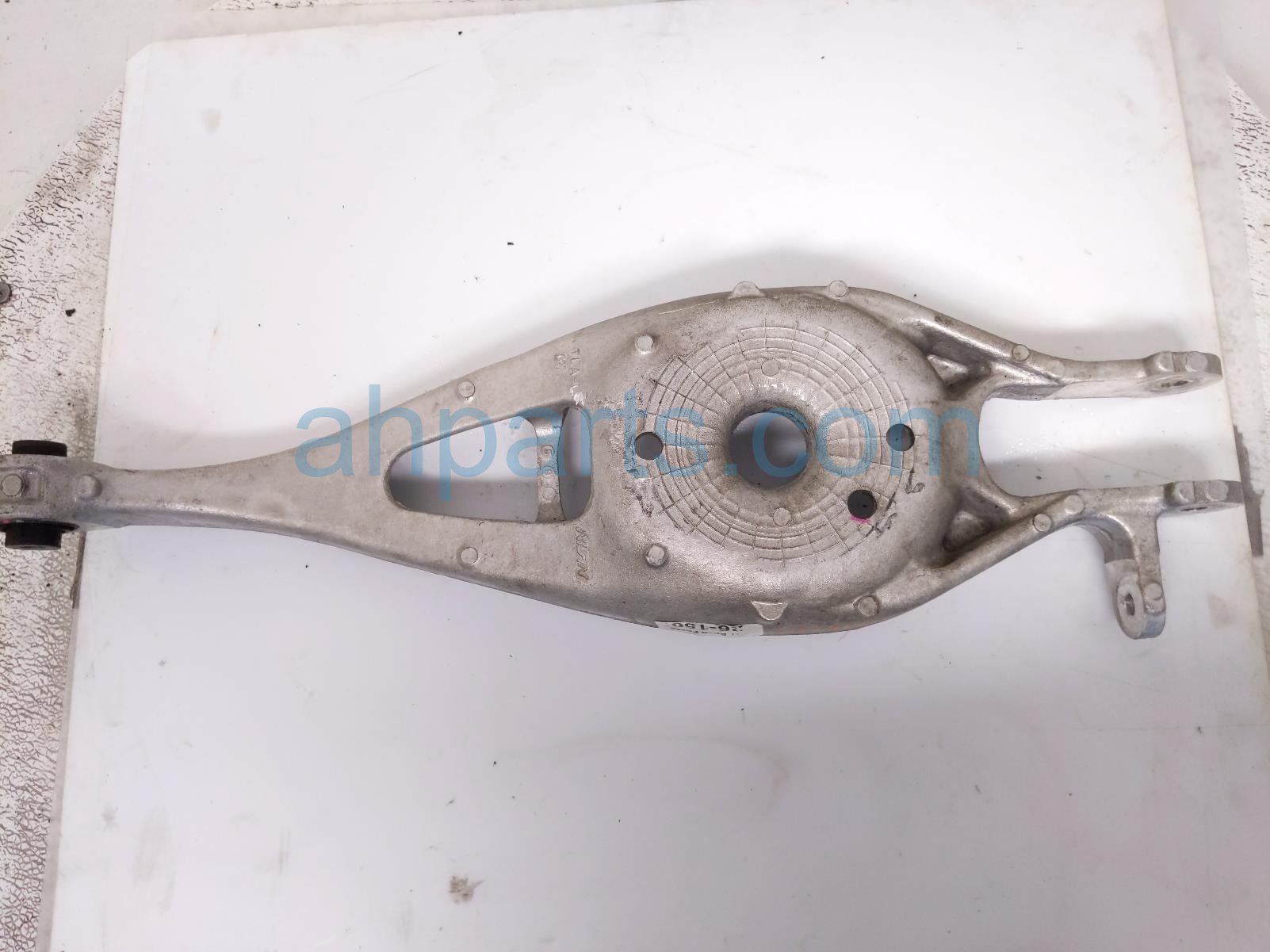 Honda RR/LH SPRING SEAT LOWER CONTROL ARM