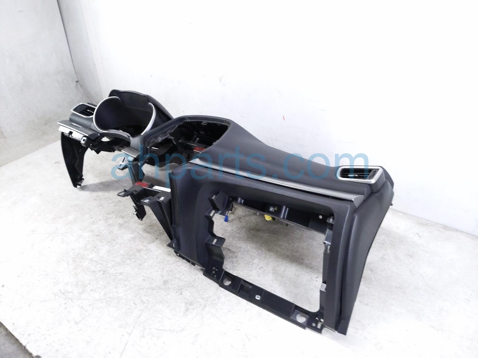 2021 Nissan Maxima Dashboard W/ Airbag Black 68200 9DJ0A Replacement 2021 Nissan Maxima Dashboard W/ Airbag Black 68200 9DJ0A Replacement thumbnail