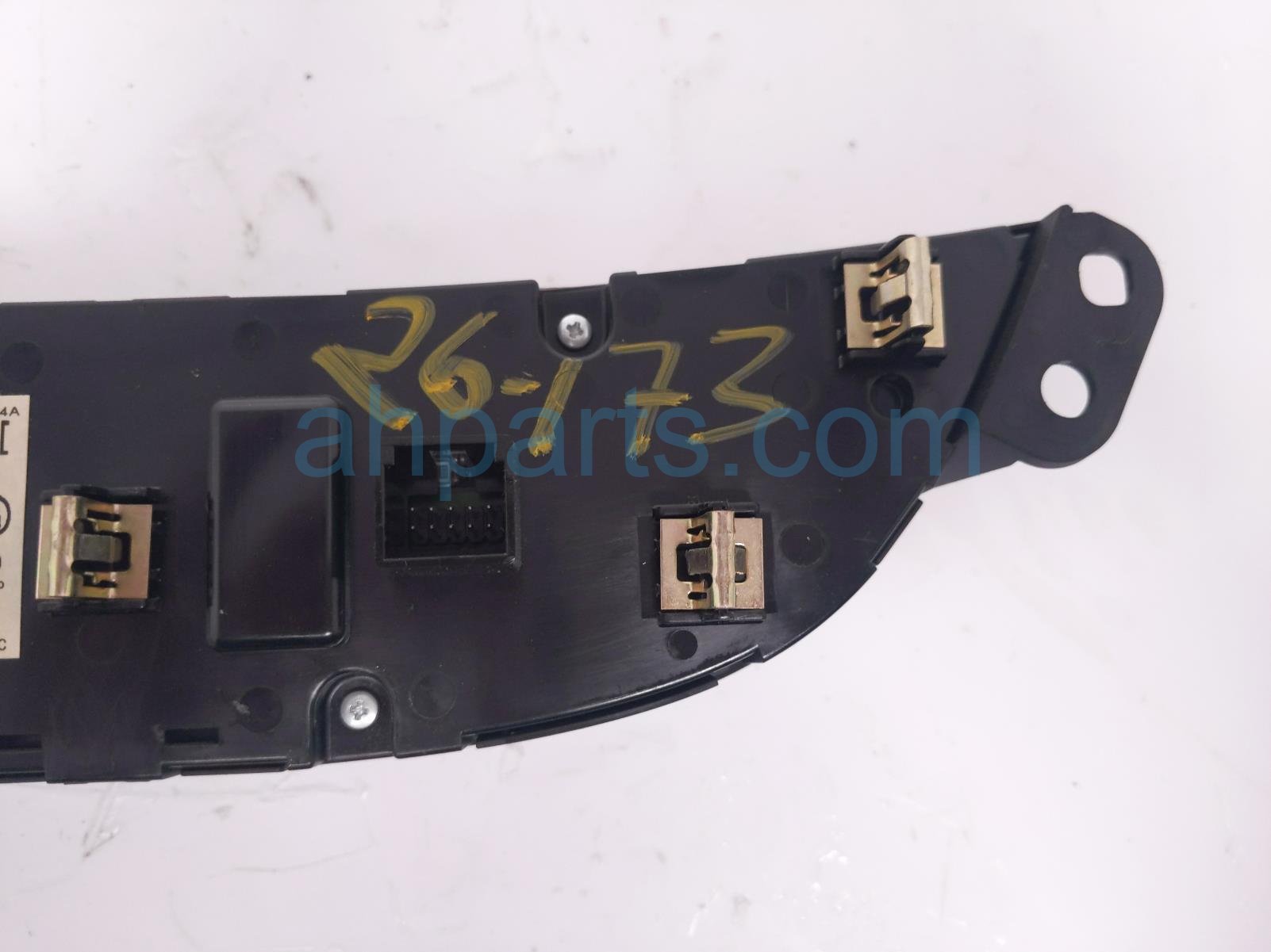 2017 Chevy Malibu Temperature Climate Heater/ac Control(on Dash) 84178406 Replacement 2017 Chevy Malibu Temperature Climate Heater/ac Control(on Dash) 84178406 Replacement thumbnail