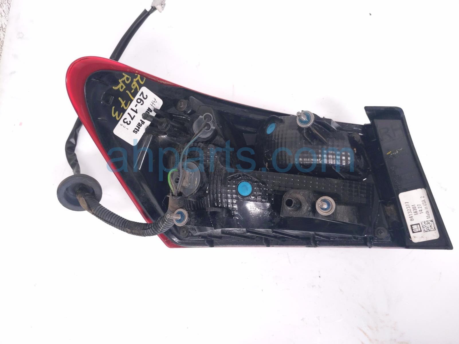 2017 Chevy Malibu Light / Rear Passenger Tail Lamp (on Body) 84132377 Replacement 2017 Chevy Malibu Light / Rear Passenger Tail Lamp (on Body) 84132377 Replacement thumbnail